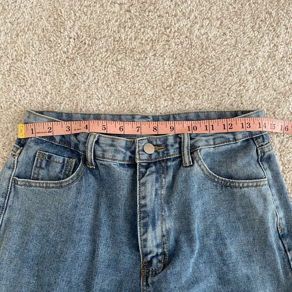 SHEIN Size Medium Distressed Denim. Long Inseam. Medium Blue - Picture 6 of 9